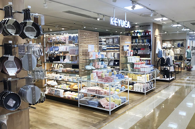 KEYUCAイオンモール上大岡京急店オープン店頭2